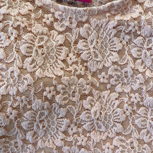 Baby Pink Crop Top Size Medium - Picture 3 of 3